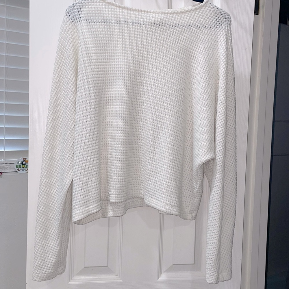 H&M small cream pullover